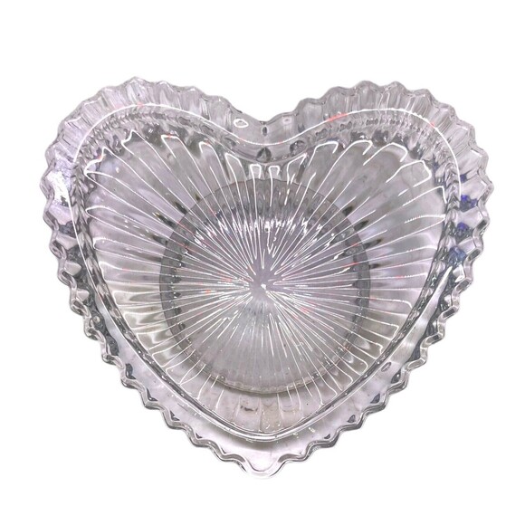 PartyLite - Heart Shaped 24% Lead Crystal - Candle Holder For Votive / Tea Light - Picture 8 of 9